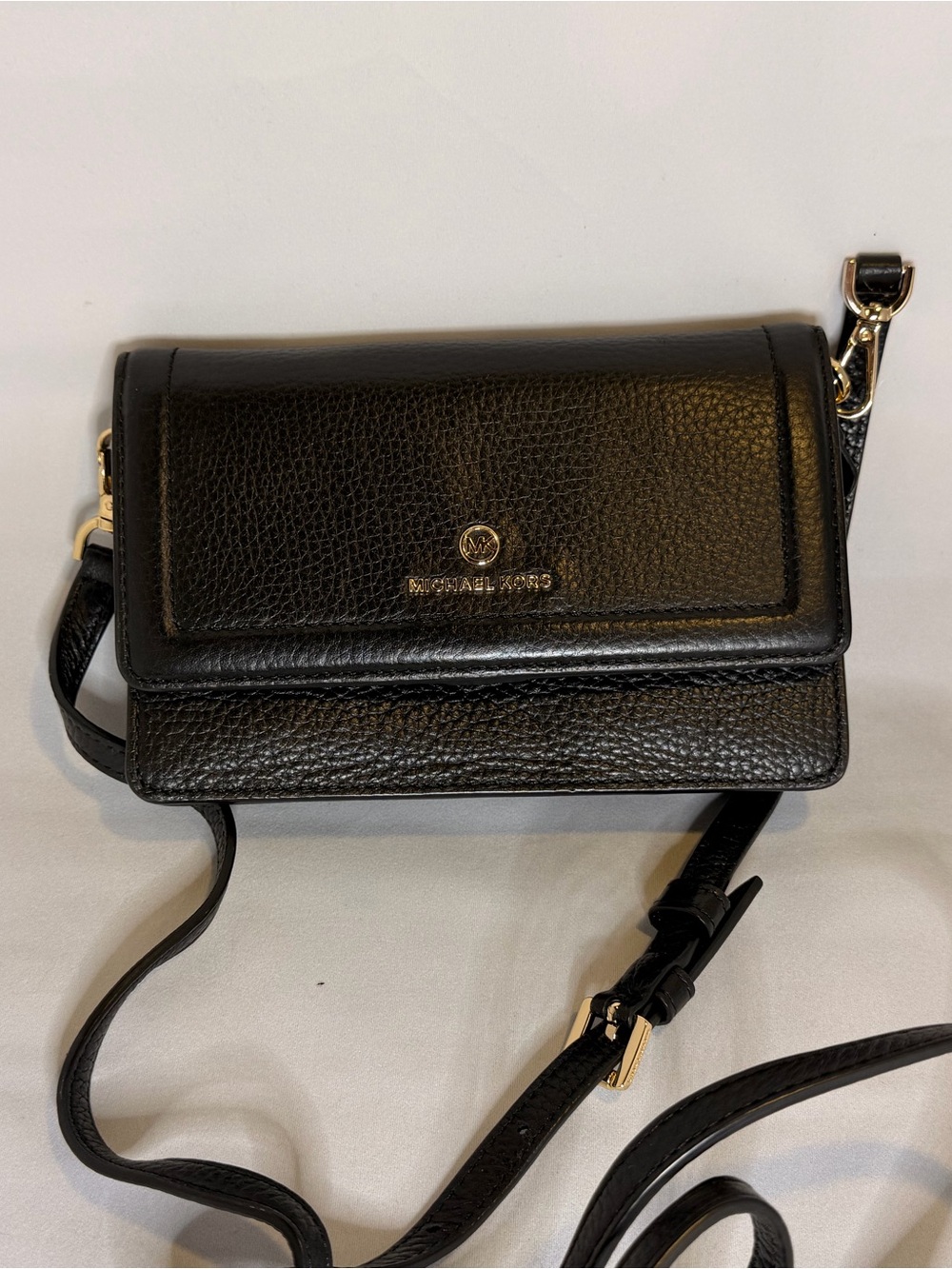 Michael Kors Black Pebbled Wallet Crossbody